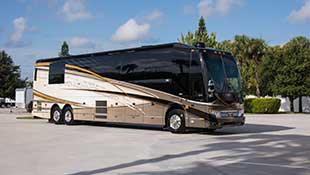 Liberty-Coach-814A-Availabe-Coach
