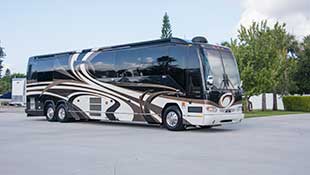 Liberty-Coach-M5265-Available-Coach