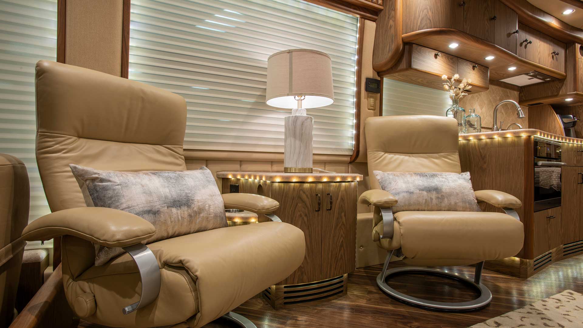 2016 Elegant Lady #791 - Custom Luxury Motorcoach