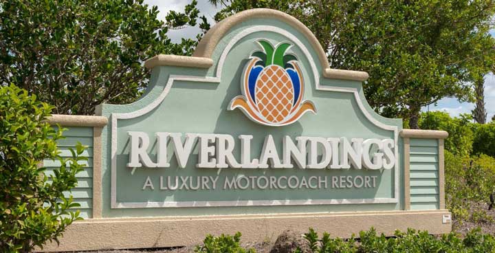 River Landing Entrance Sign