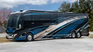 2022 Elegant Lady #884 Serrado SS Triple Slide Edition Motorcoach