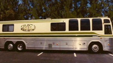 Exterior of 1981 Fort Meyers Edition Motorcoach Parked in Lot